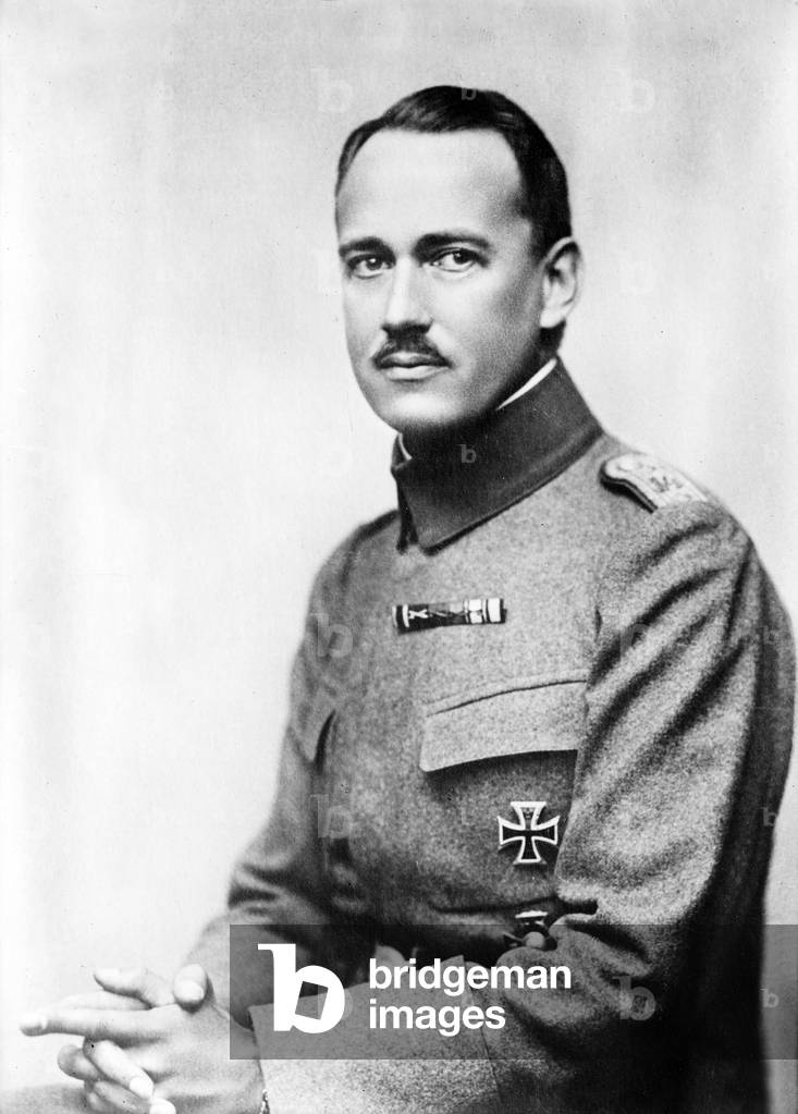 Prince Heinrich XXXIII Reuss of Kostritz (Germany 1879-1942) c. 1910