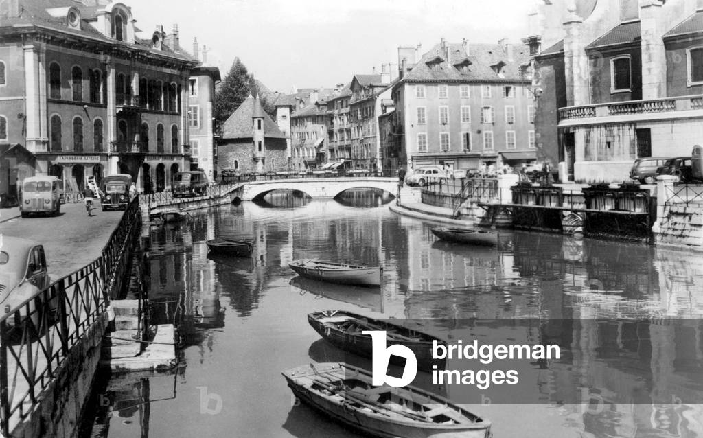 View of old quarters in Annecy,  c. 1959 (b/w photo)