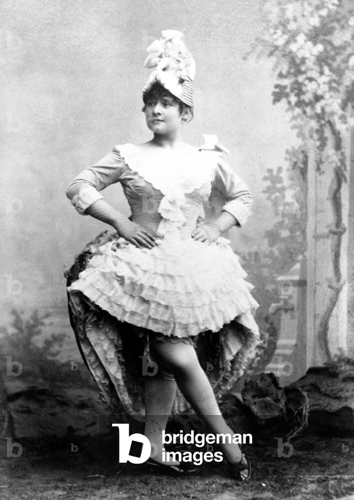 La Goulue, french Cancan dancer, c.1895 (b/w photo)