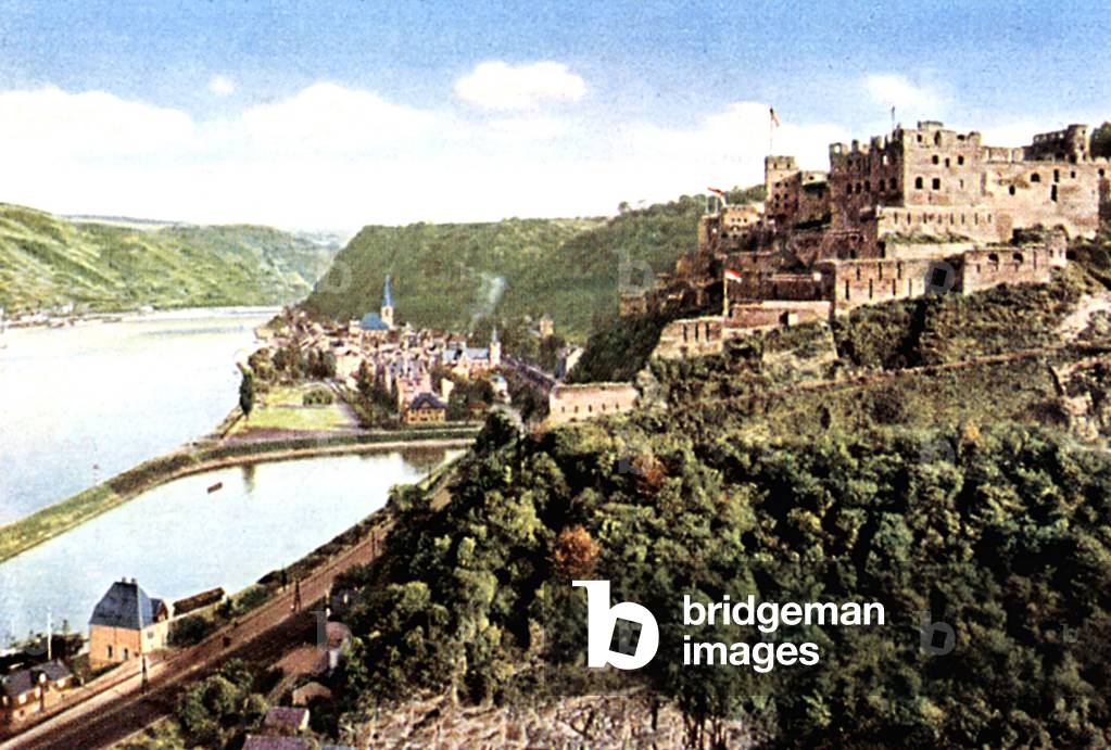 Rheinfels castle along the Rhine, 1920's (postcard)
