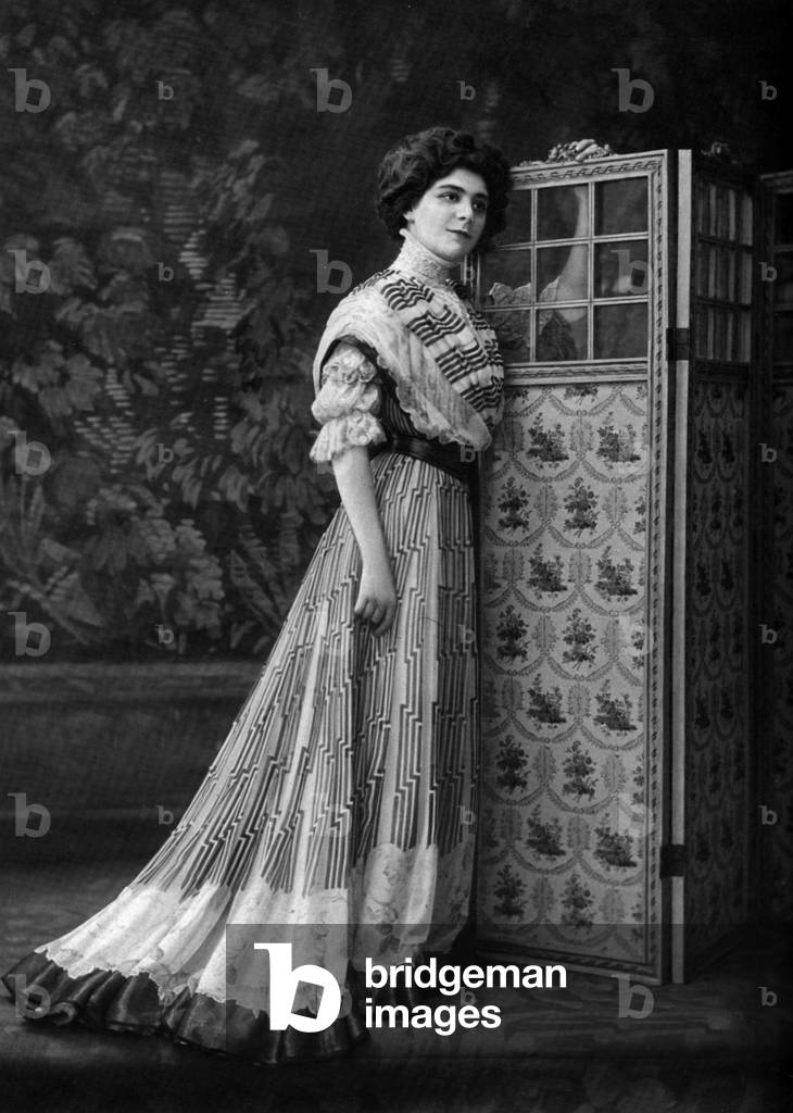 French actress Melle De Raisy, Paris, photo by Felix from french paper 