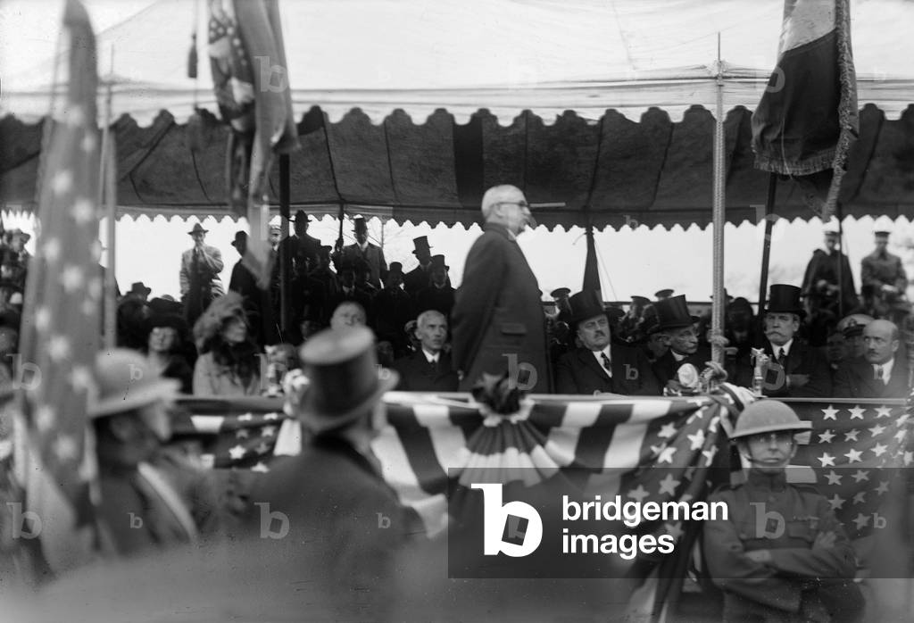 Warren G. Harding, american president, at unveiling of a statue of Simon Bolivar at Summit Rock, Central Park, New York, april 19, 1921