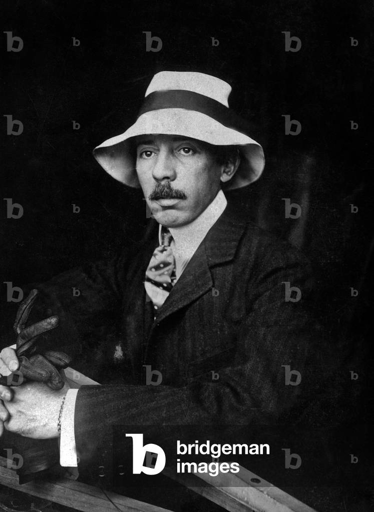 Alberto Santos-Dumont, c. 1907 (b/w photo)
