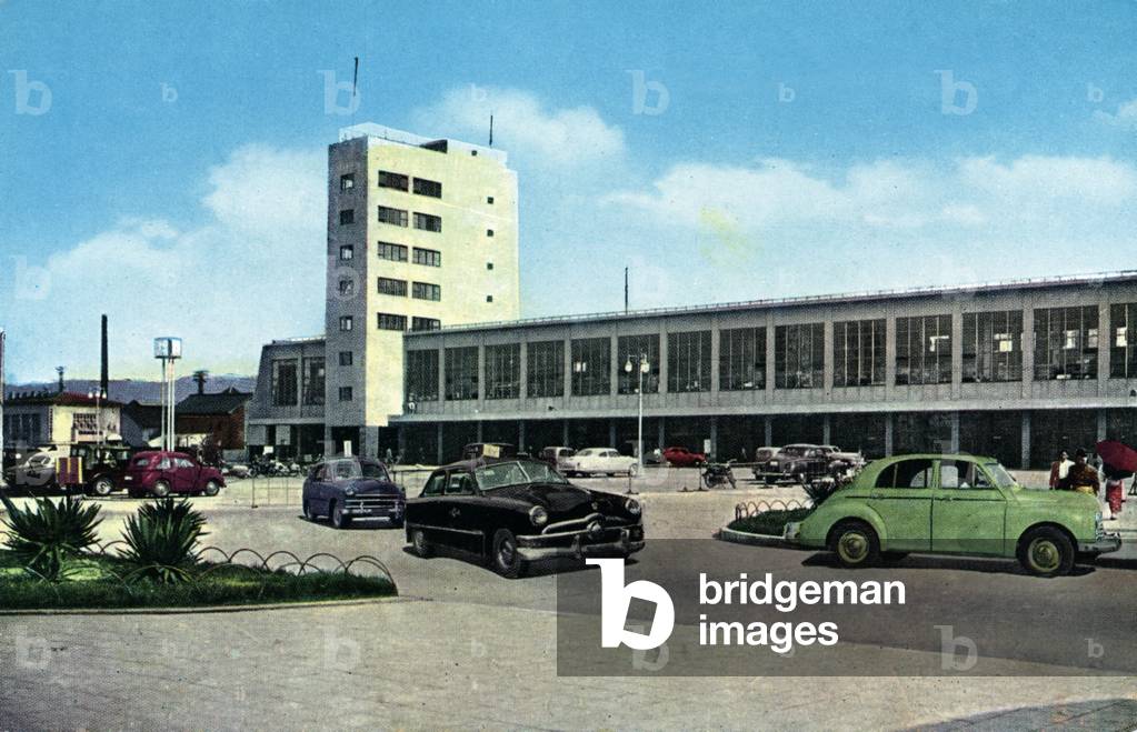 Kyoto station, Japan, 60's (photo)