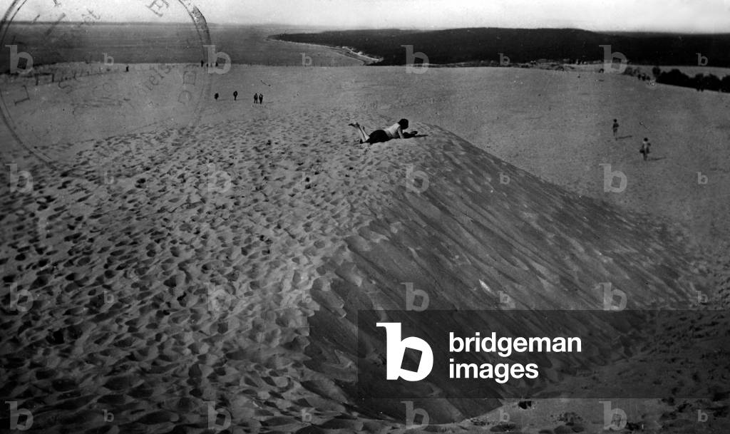On the highest sand dunes in Pilat Plage (France), Postcard, 1935