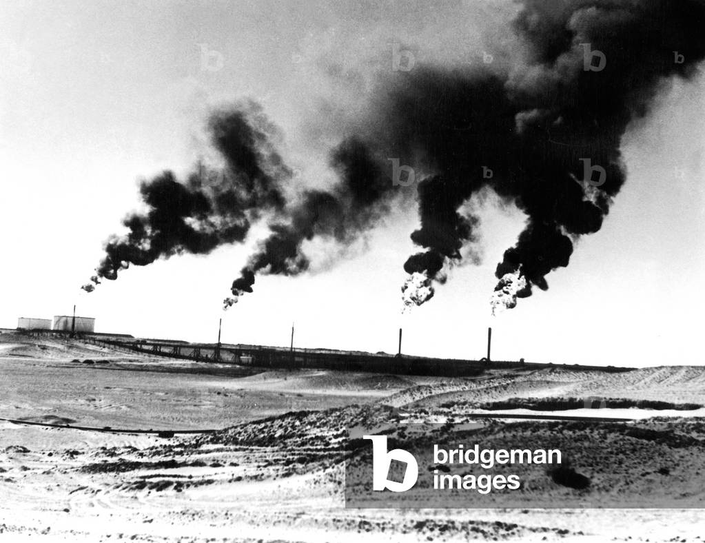 Oil drilling in Hassi Messaoud in Algeria c. 1959 - 1960 (b/w photo)