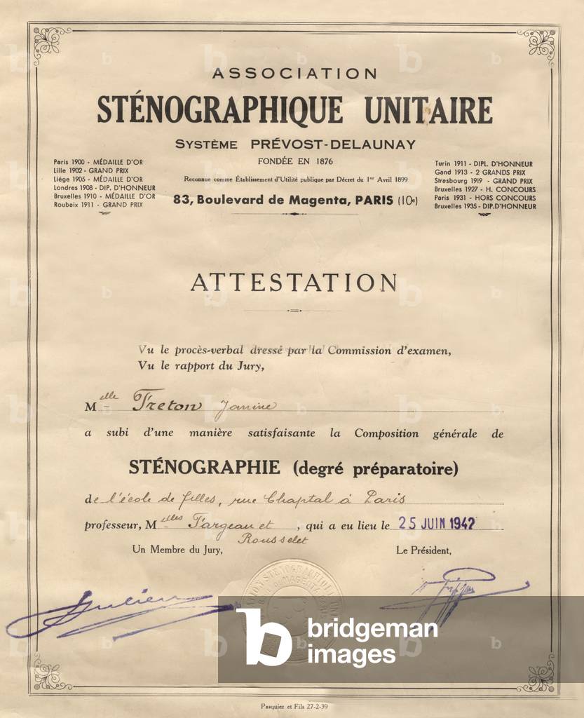 Certified by the Association Stenographique Unitary (teaching the method of steno Prevost Delaunay) from Melle Janine Freton (pupil at the school of young girls of the rue -Chaptal in Paris) on June 25, 1942. This certificate concerns the general composition of stenography (preparatory level)