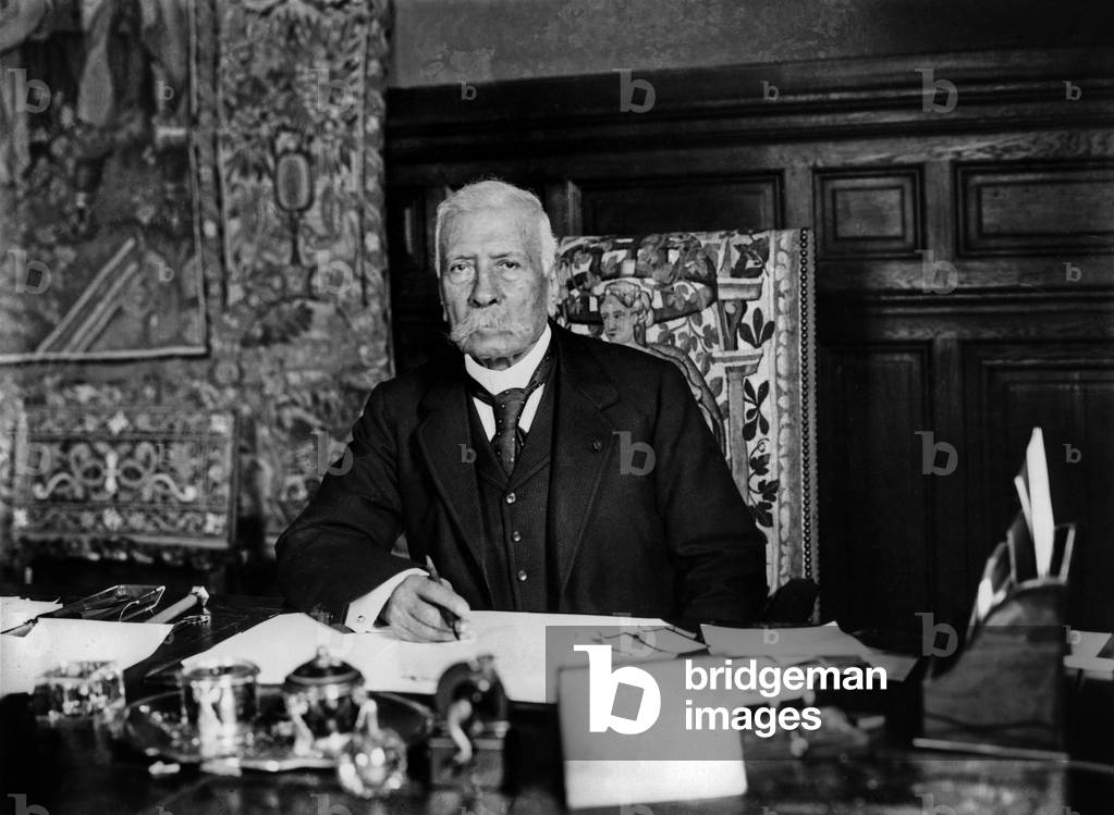 Porfirio Diaz in exile in Paris, c.1915 (b/w photo)