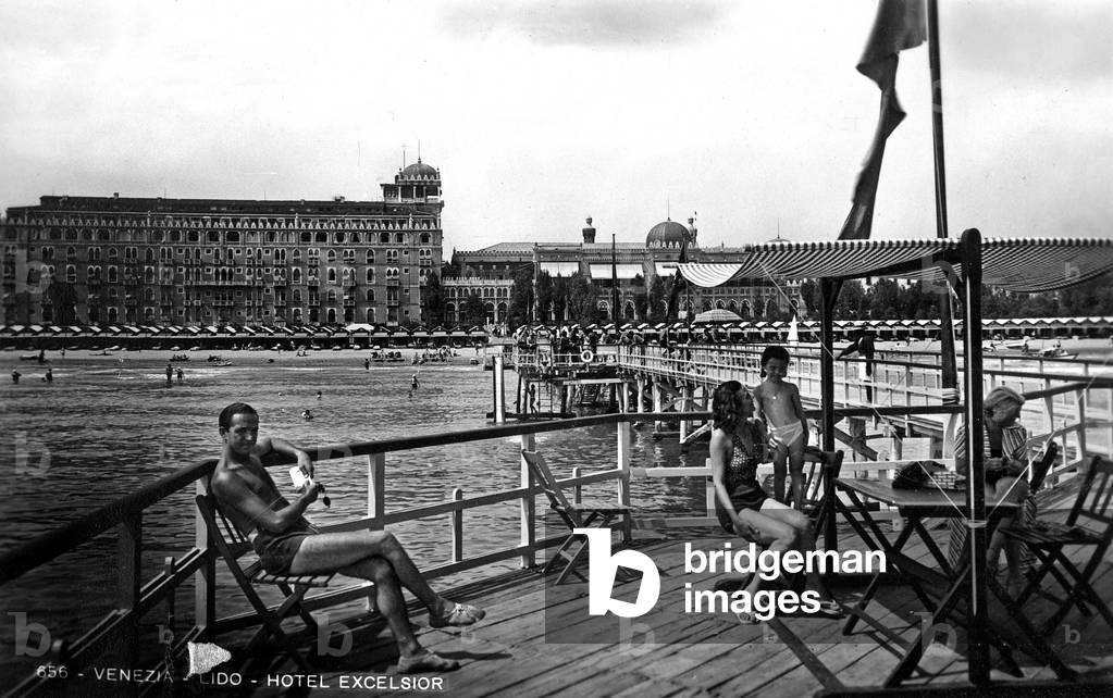 Venice's Lido, in the background Excelsior hotel, Postcard, 1946
