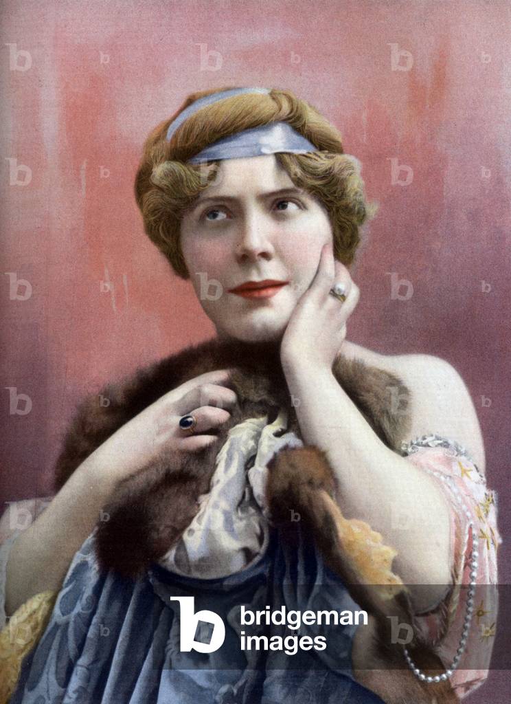 French comedian Madeleine Dolley, photo by Bert from french paper 