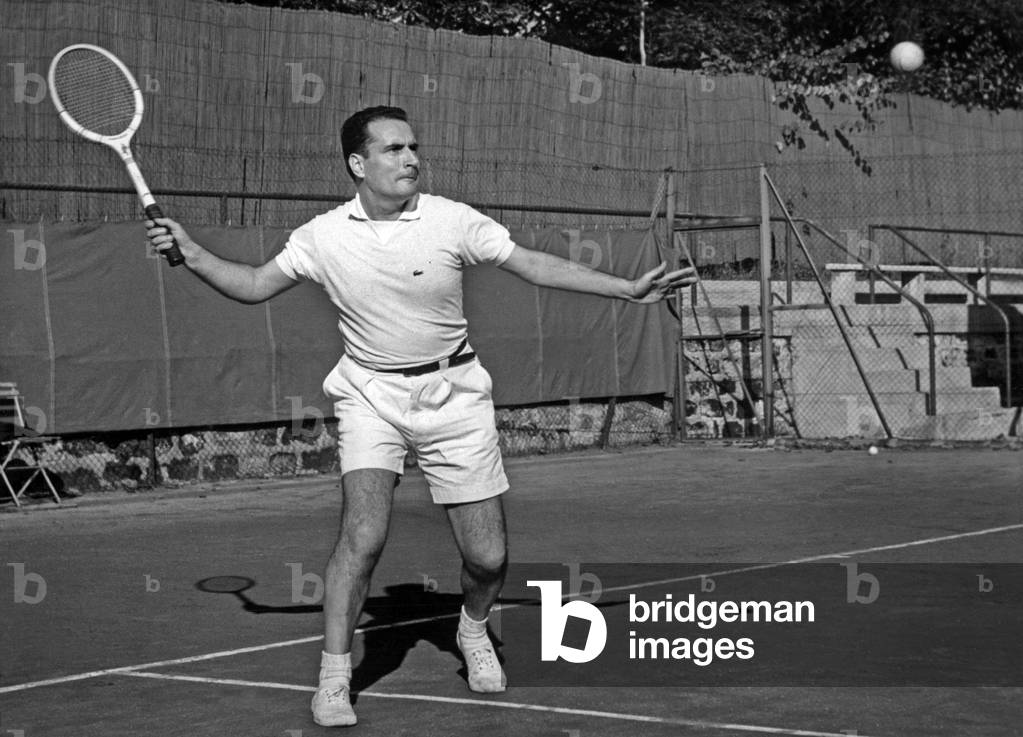 Francois Mitterrand, french minister of justice, playing tennis, october 4, 1956, Paris