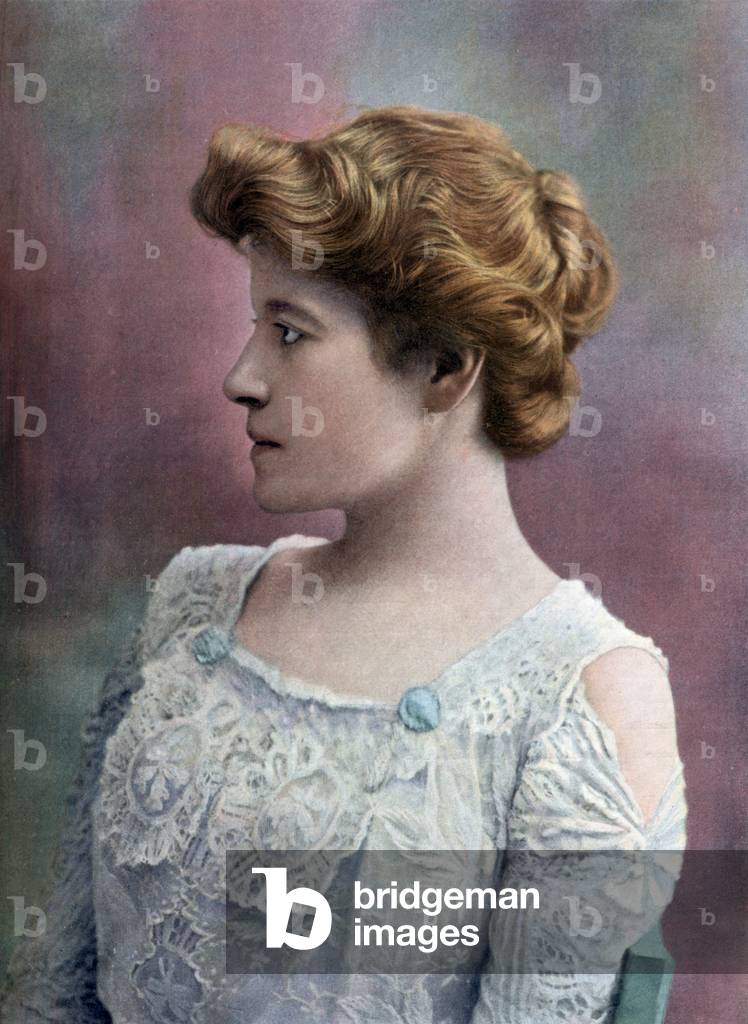 osephine Brunschwig aka Marthe Brandes (1862-1930) french comedian as Marianne Darlay in play 