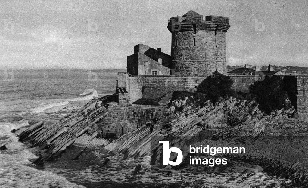 Basque coast: Saint Jean de Luz (France), Postcard, c. 1920