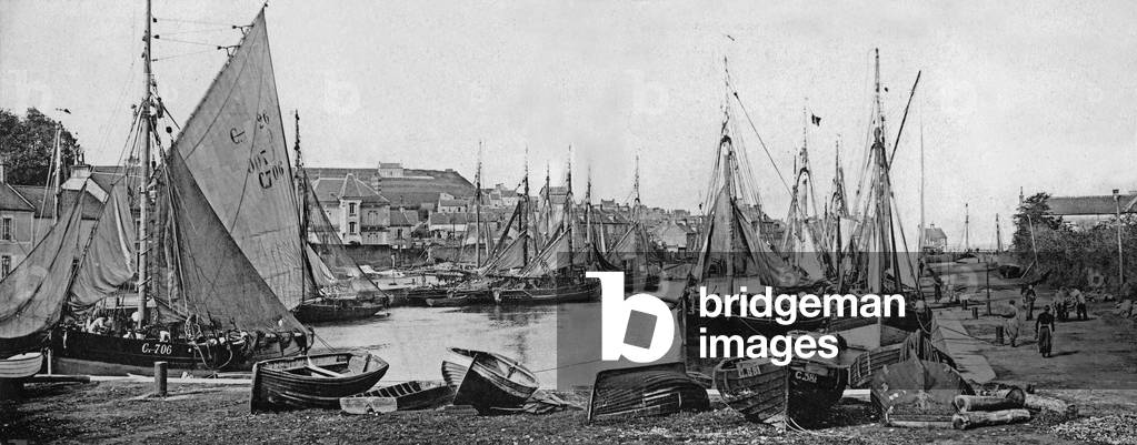 Port en Bessin, Noamndy, France: small boats of the fishermen in the harbour, Postcard