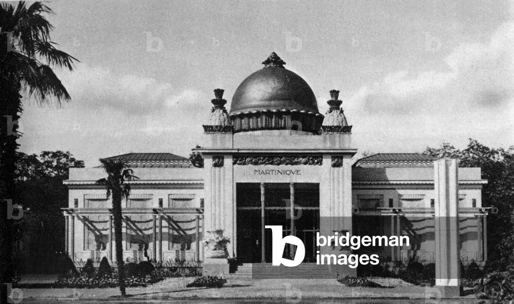 Colonial Fair in Paris in 1931: pavilion of Martinique