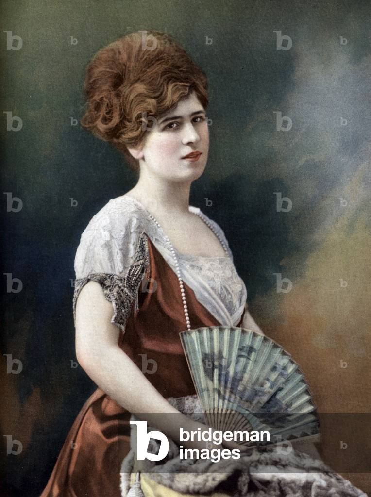 French comedian Madeleine Carlier, photo by Reutlinger from french paper 