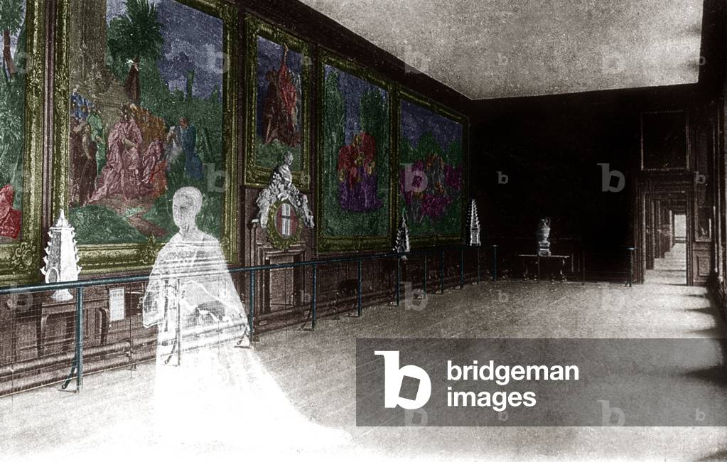 the ghost of queen Catherine Howard (1521-1542) 5th wife of king HenryVIII in Hampton Court palace, she was beheaded on HenriVIII's order, engraving, colourized document