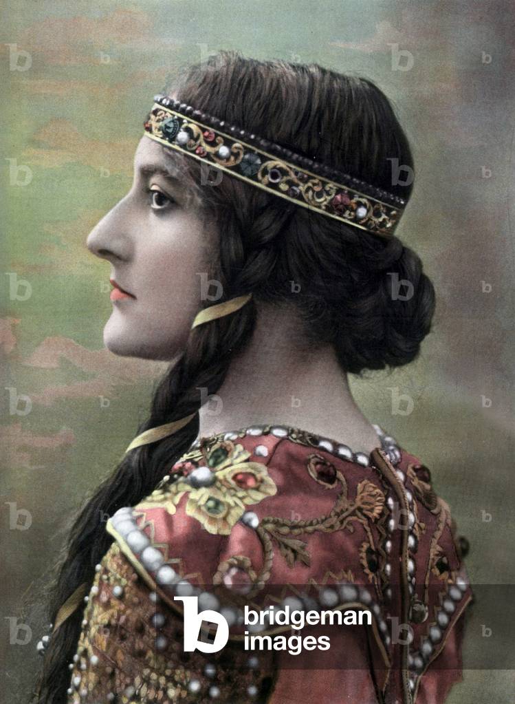 French comedian Melle Brille as Regane in play 