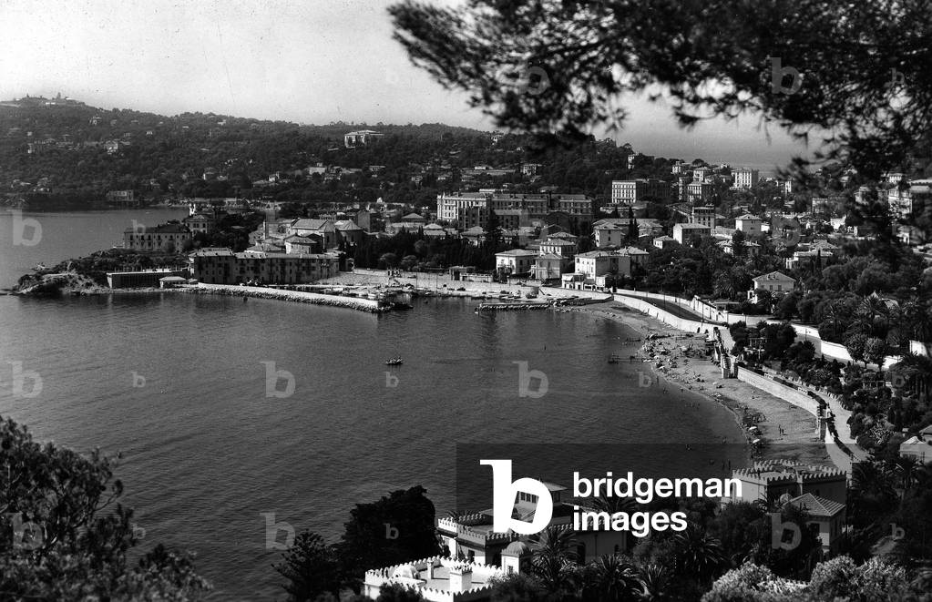 Beaulieu-sur-Mer (French Riviera): the harbour, Postcard, 1952