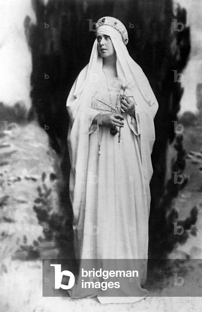 Mary of Saxe-Cobourg and Gotha  queen of Romania in 1914-1927 c. 1920