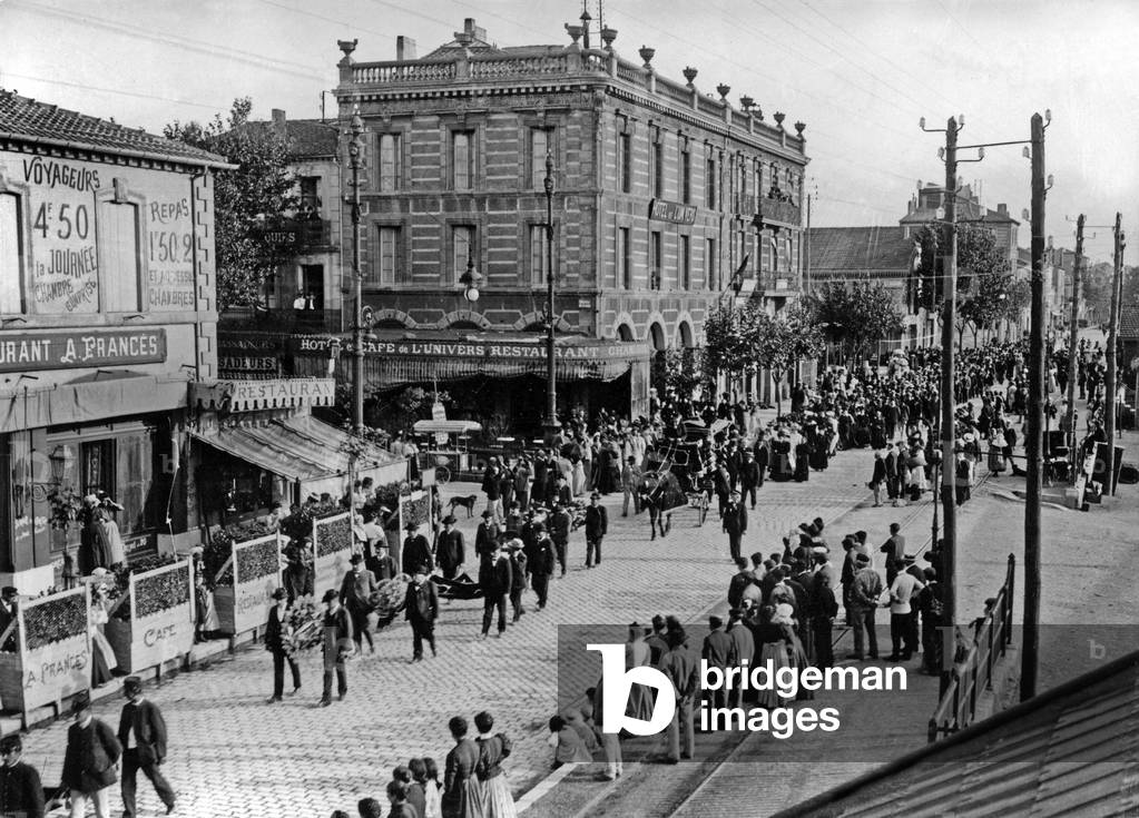 Wine producing crisis in France: revolt of the wine-growers in south of France: june 1907 in Narbonne: funeral of victims killed by the army