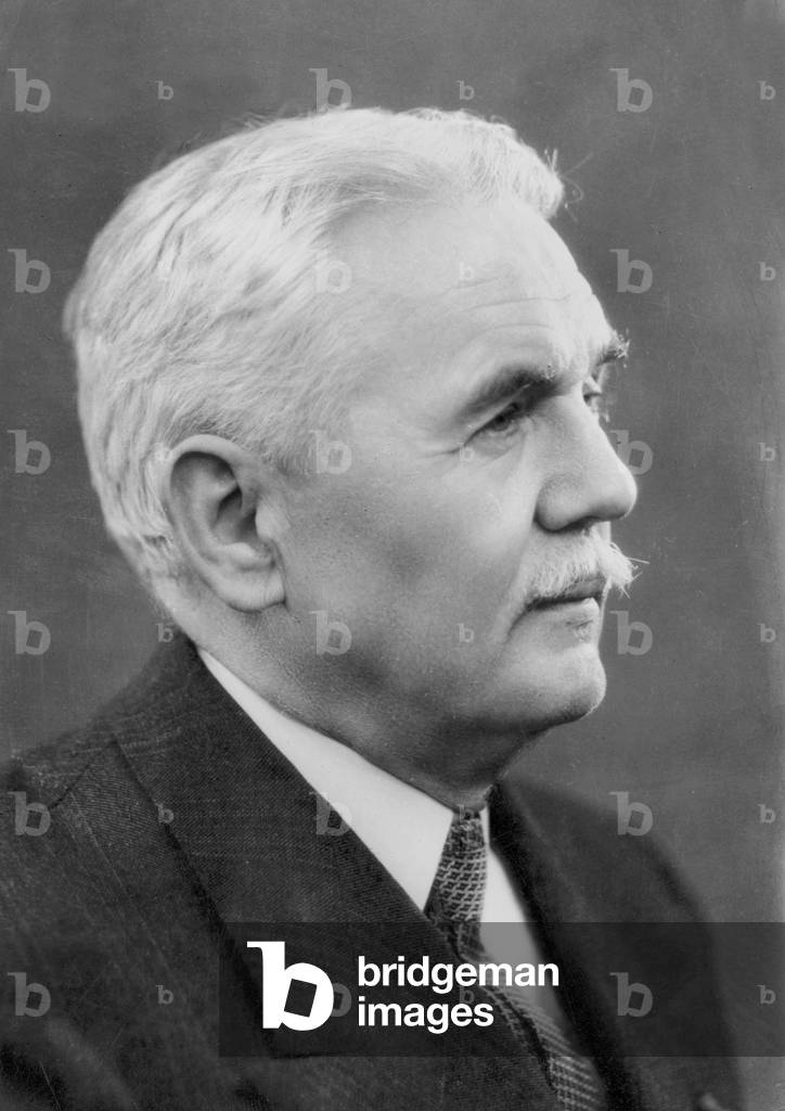 Georges Claude  french physician chemist and engineer, 40's (photo)