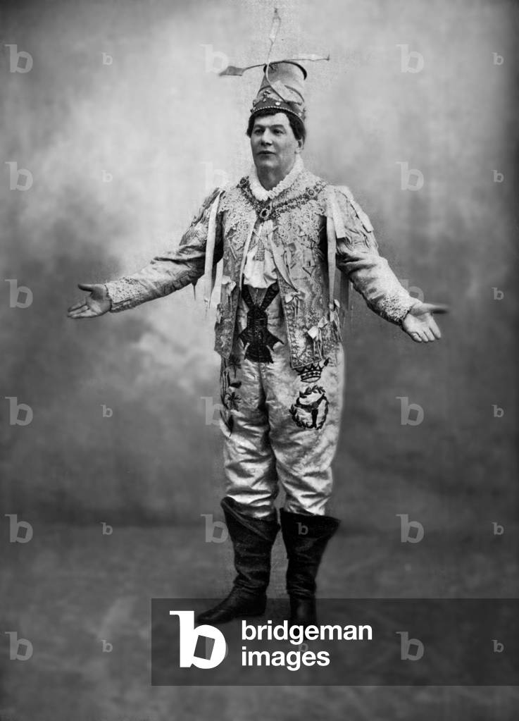 French comedian Mr Baron as king Courtebotte in show 