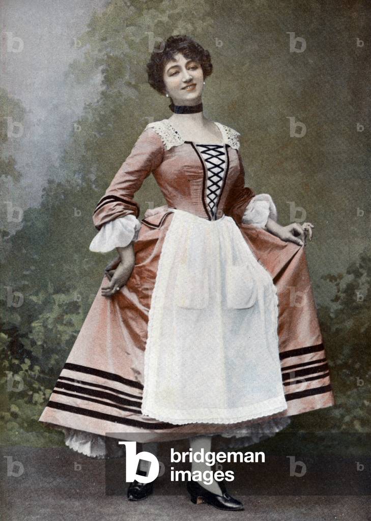Opera singer Charlotte Wyns as Rita in opera 