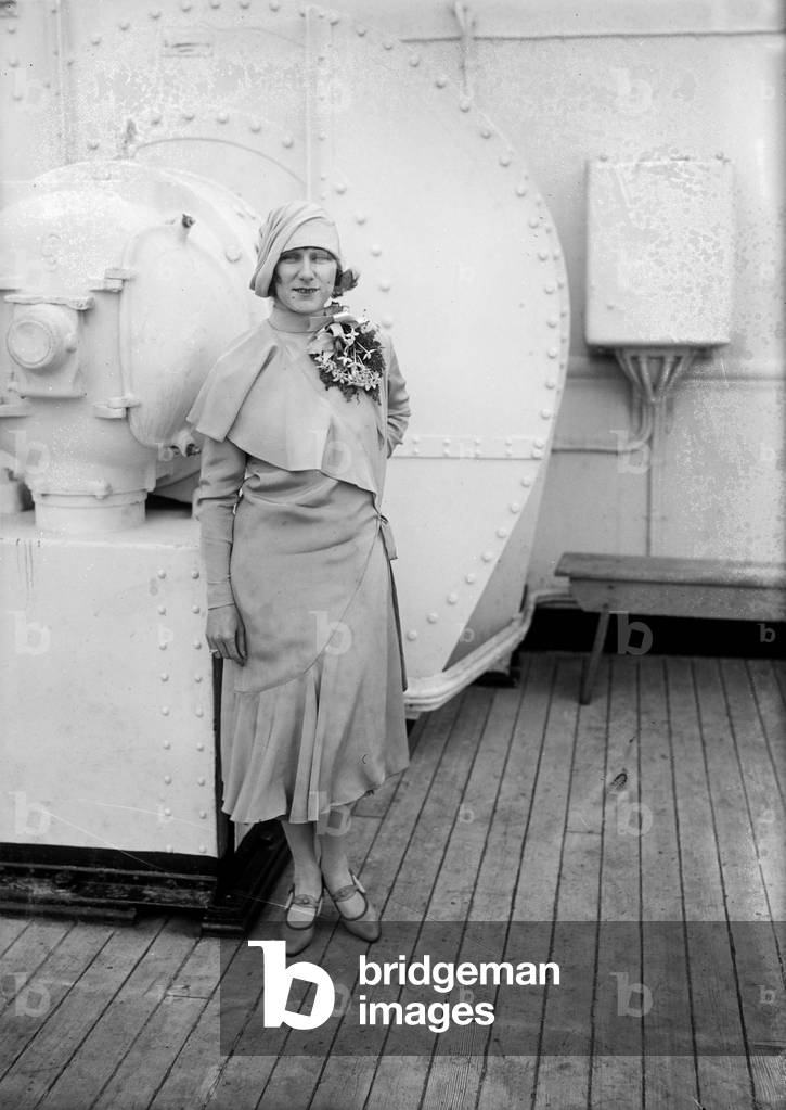 Judith Anderson aboard a liner c. 1925 (photo)
