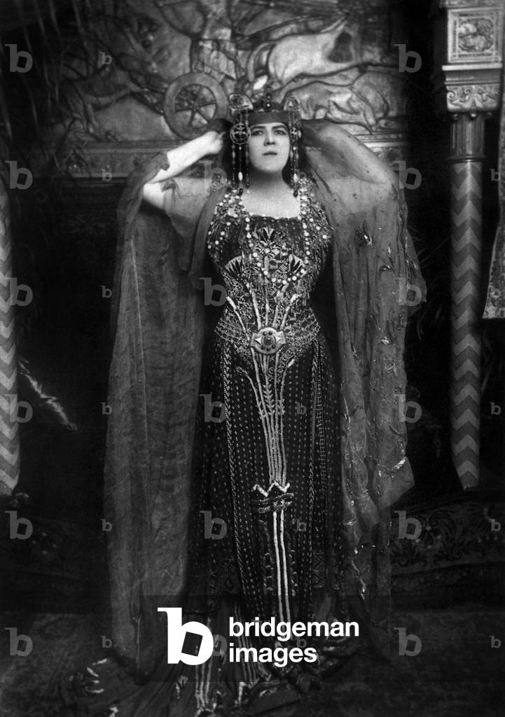 Felia Litvinne, russian soprano c. 1895 (b/w photo)