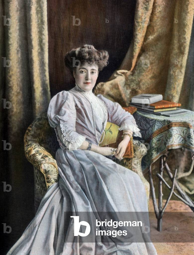Adelina Patti (1843-1919) italian opera singer, photo from french paper 