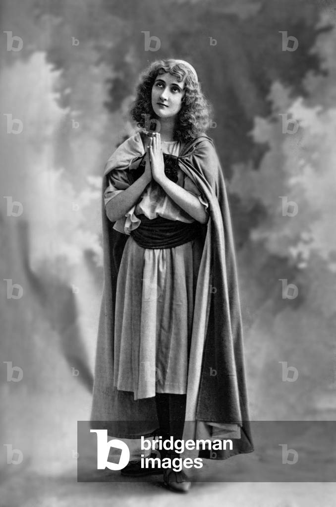 Singer Catherine Mastio as Benjamin in opera 