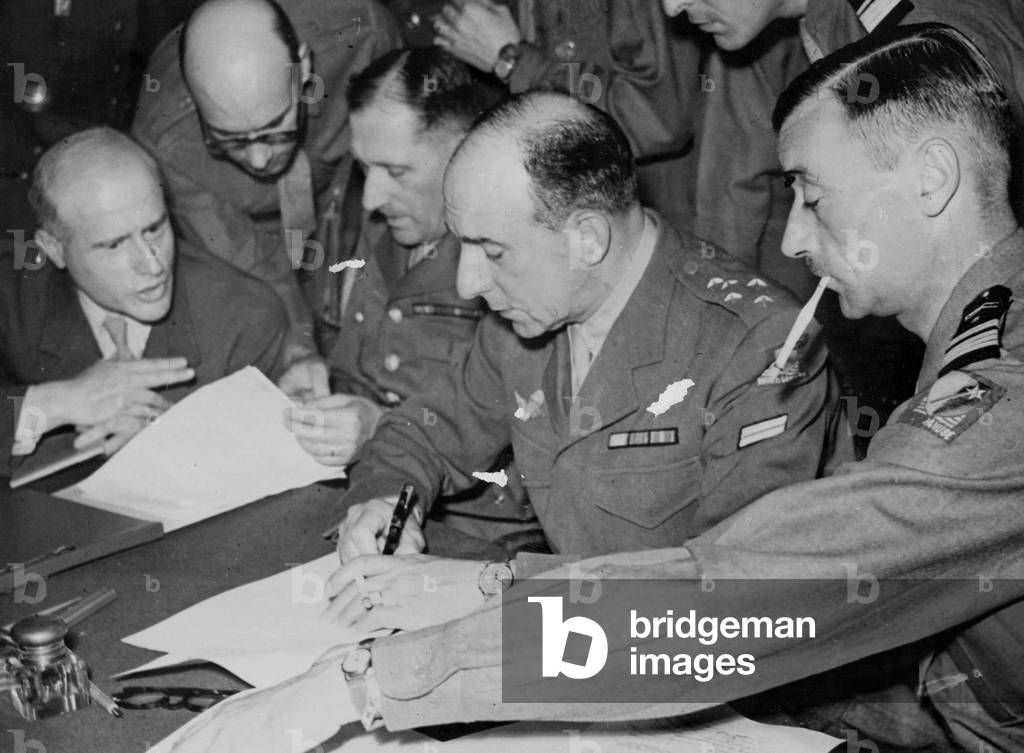 French general de Lattre de Tassigny signing surrender of Germany on may 8, 1945, Berlin