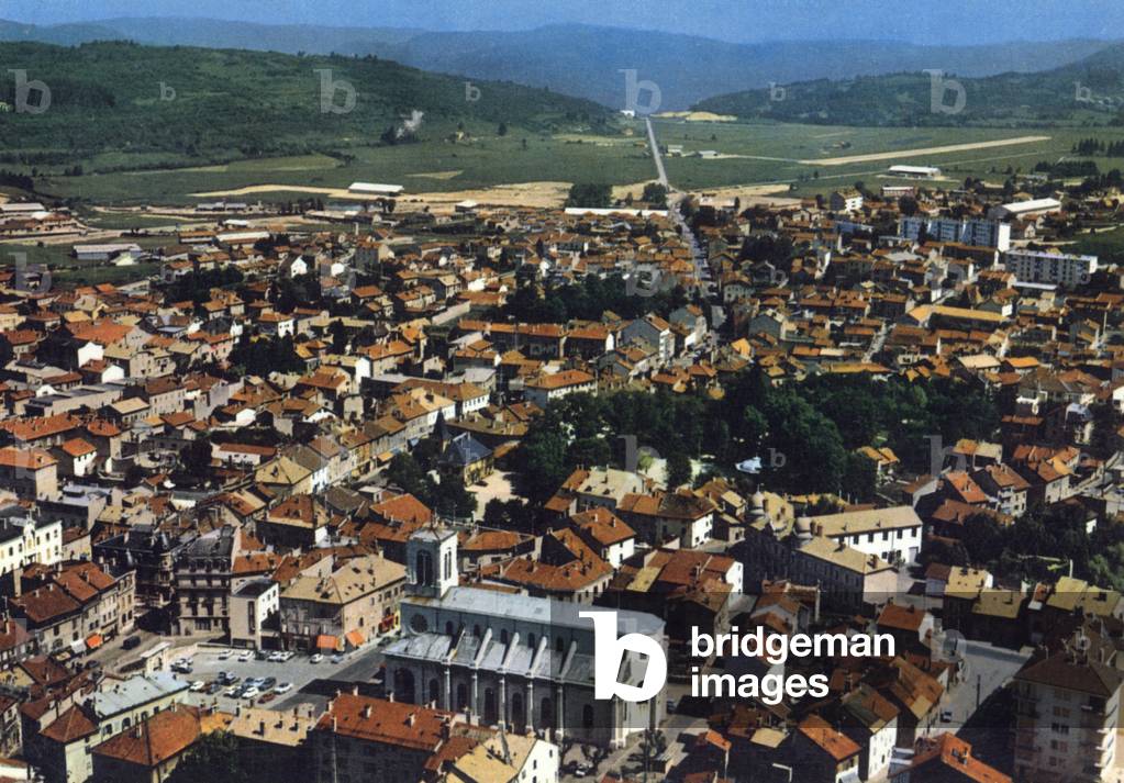 Oyonnax (Ain, France): general view of the town, Postcard, c. 1968