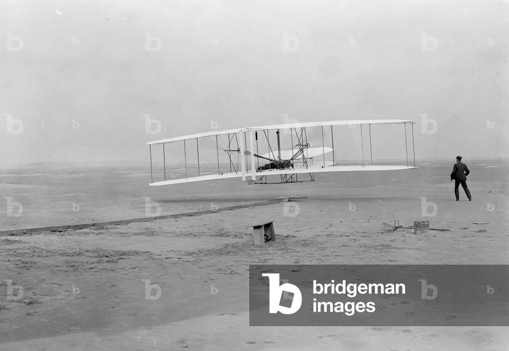first flight of Orville Wright at Kill Devil Hills, , 1903 (b/w photo)