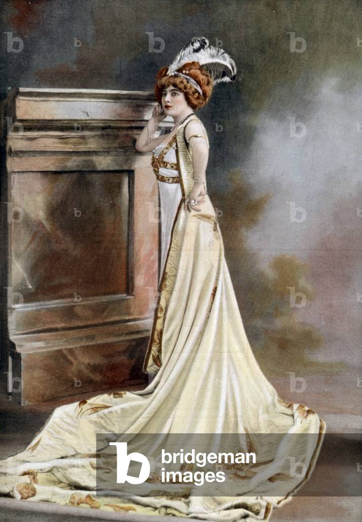 French comedian Genevieve Lantelme (1887-1911) as Marthe Bourdier in play 