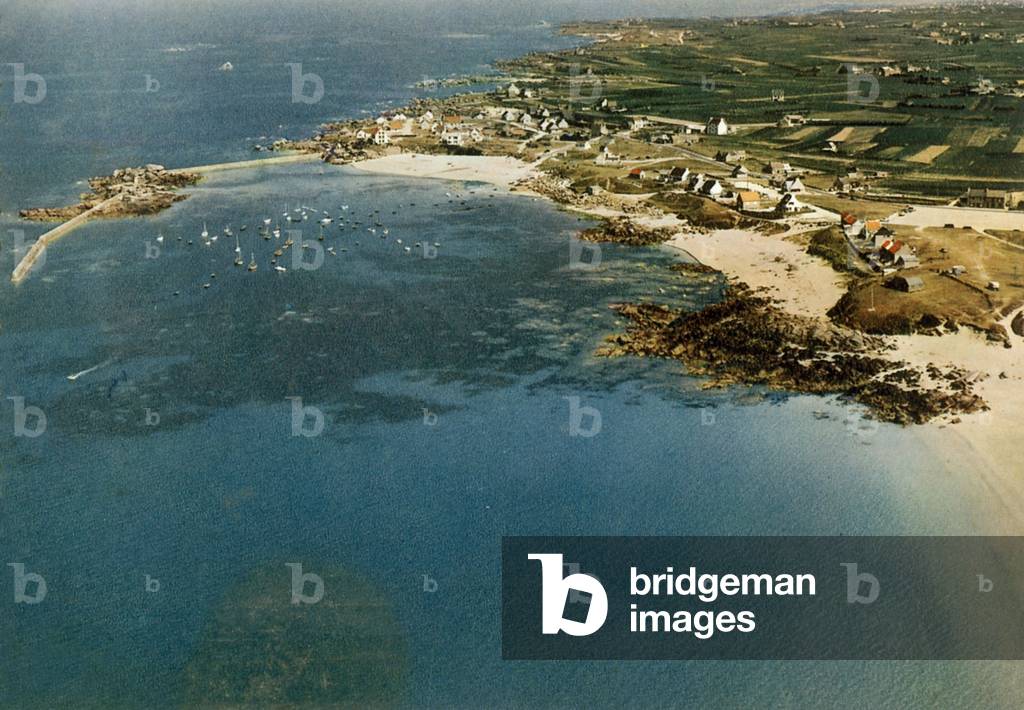 Plouescat, Brittany, France: aerial view of Pors Guen, Postcard, 1968