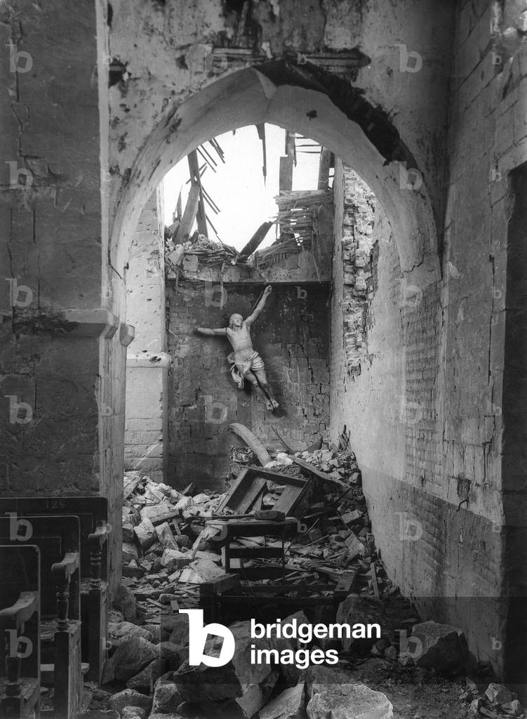 Interior of a church ruined during the Battle of the Somme, ww1 (photo)