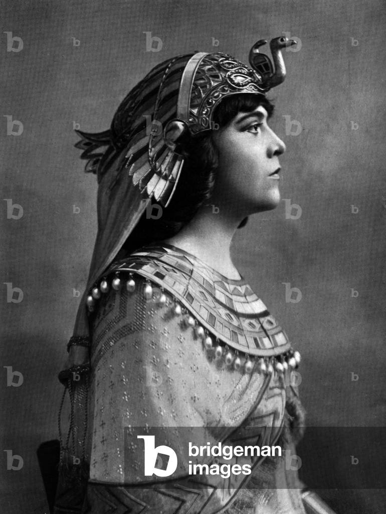 French comedian Jeanne Delvair as Cleopatre in play 