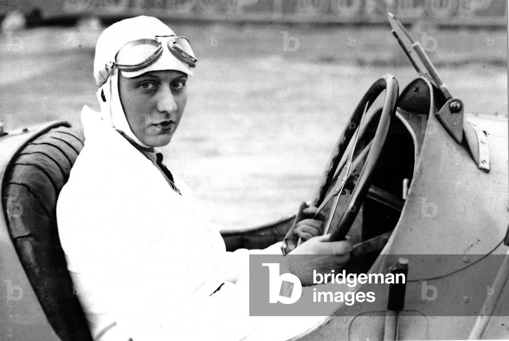 Helle Nice (Mariette Helene Delangle, 1900-1984) french model, dancer and Grand Prix motor racing driver, here in Montlhery on december 18, 1929 driving a Bugatti 35 C