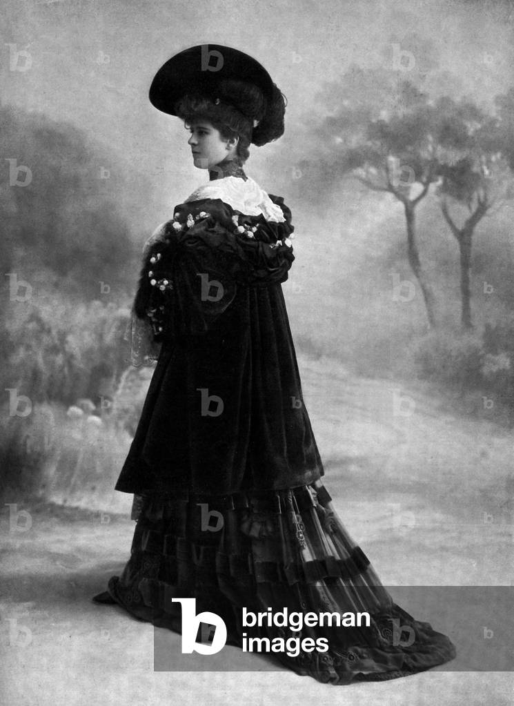 French actress Madeleine Carlier, Paris, photo by Reutlinger from french paper 