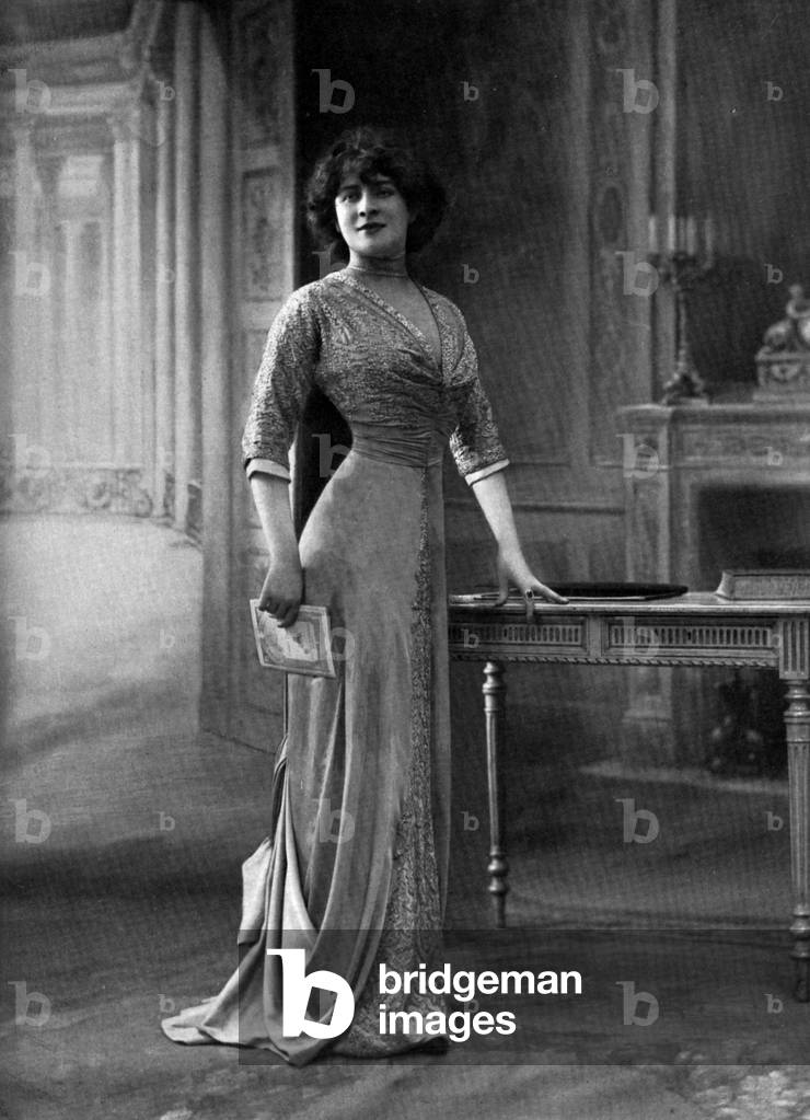 French comedian Andree Sylvane, photo from french paper 