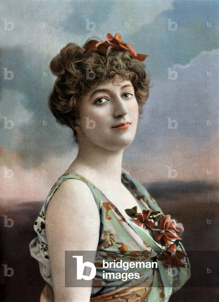 Opera singer Charlotte Wyns, photo Reutlinger from french paper 