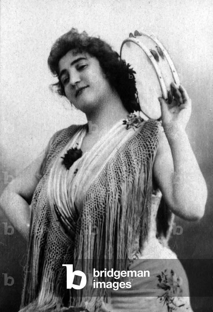 Emma Calve (1864-1942), singer soprano and French actress of Spanish origin , photographied between 1885 and 1900, extracted from the collection Felix Potin, 500 contemporary celebrities , opera singers and dramatic France