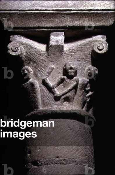Column capital depicting several figures, one with an axe, from the crypt, Norman, c.1090 (stone)