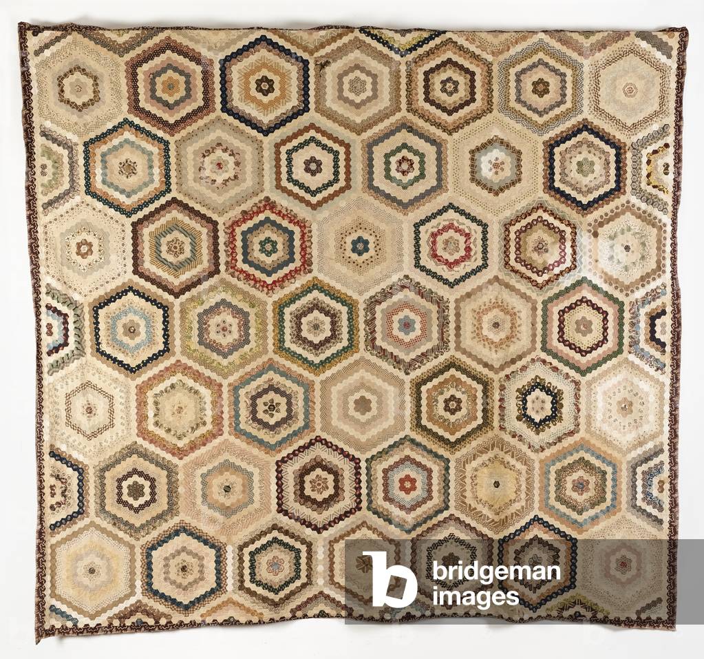 Early printed cottons hexagon coverlet, 1800-20 (cotton)