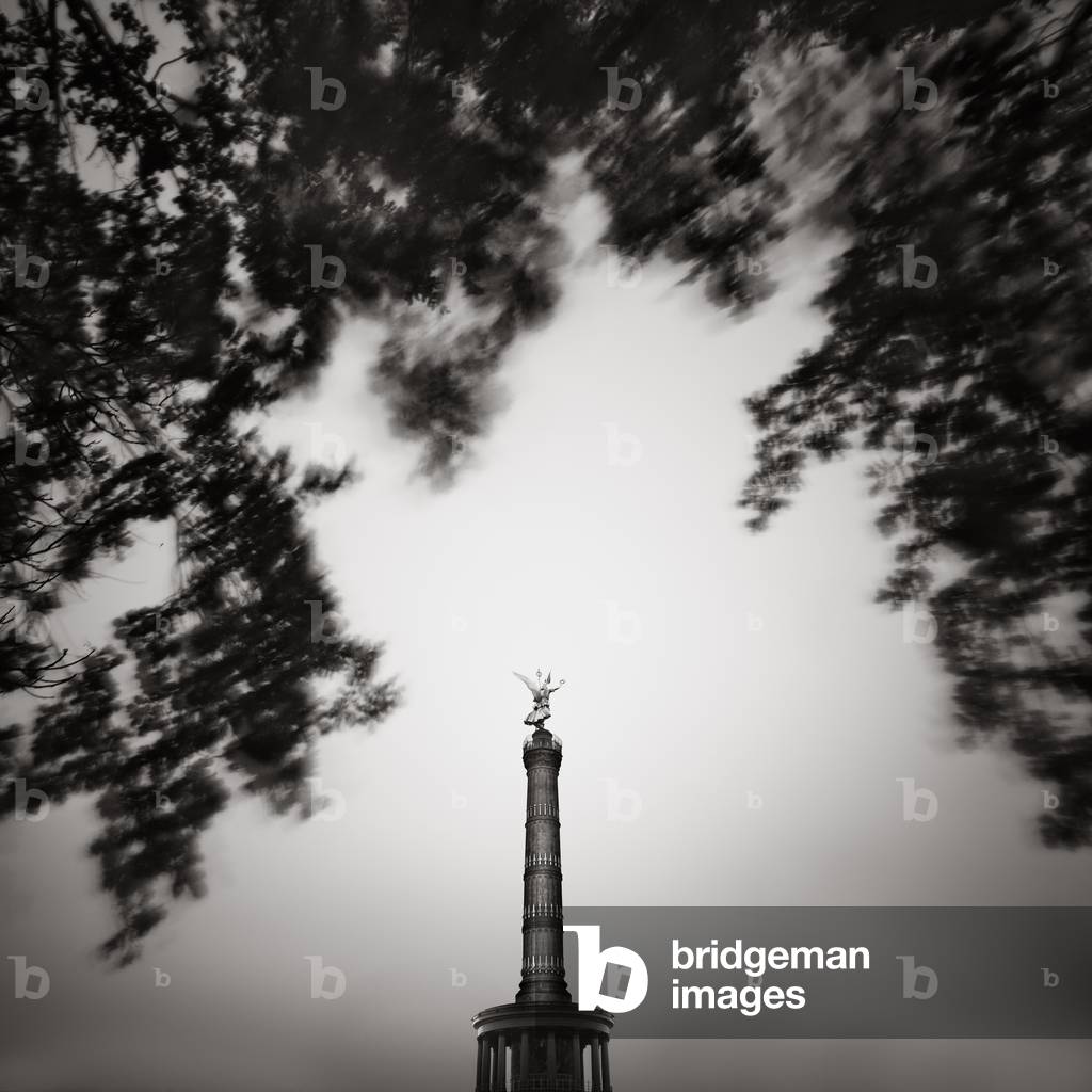 Victoria - Study 6, Berlin, Germany, 2014 (b/w photo)