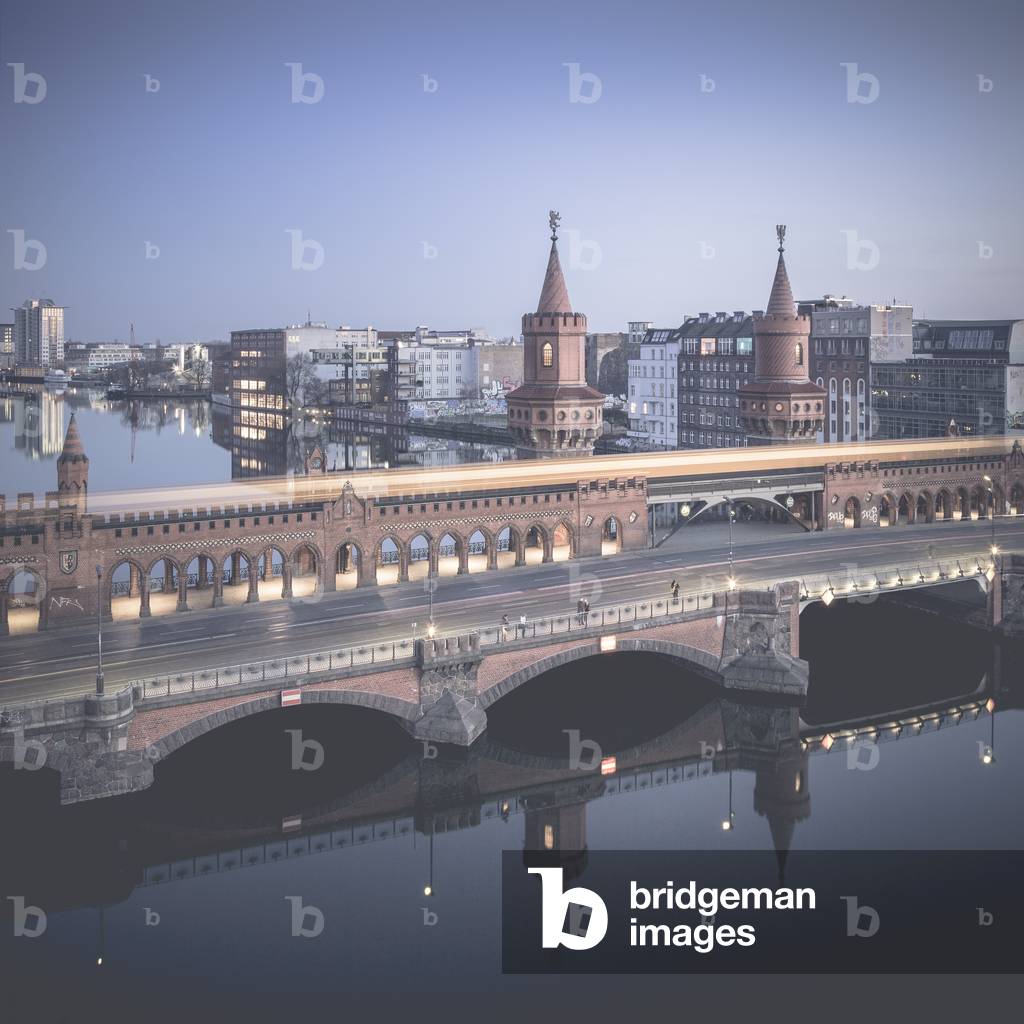 Oberbaumbrucke, Berlin, Germany, 2015 (photo)