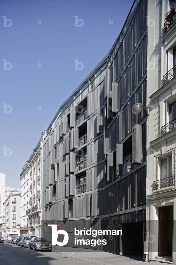 Social housing, Rue des Suisse in Paris 75014. Construction 2000, architect Jacques Herzog and Pierre de Meuron. Photography 02/05/07.