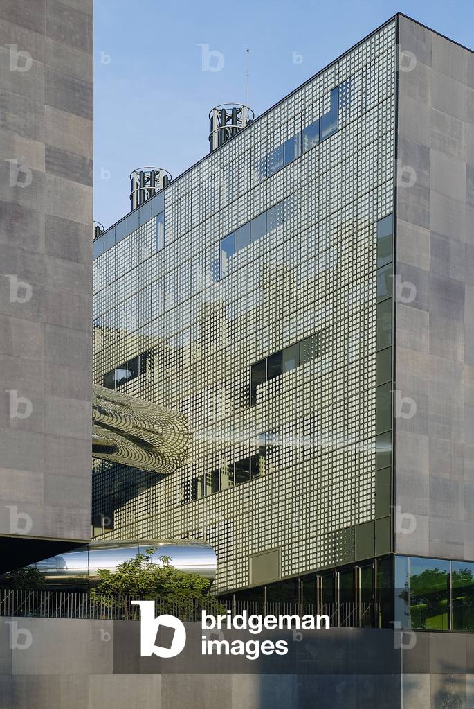 The UFR of chemistry in the neighborhood Massena a Paris75013. Architects XTU architects, Anouk Legendre and Nicolas Desmazieres, 2008. Photography 23/09/08.